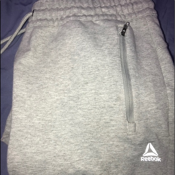 Light grey Reebok Sweats!💜 - Picture 7 of 7